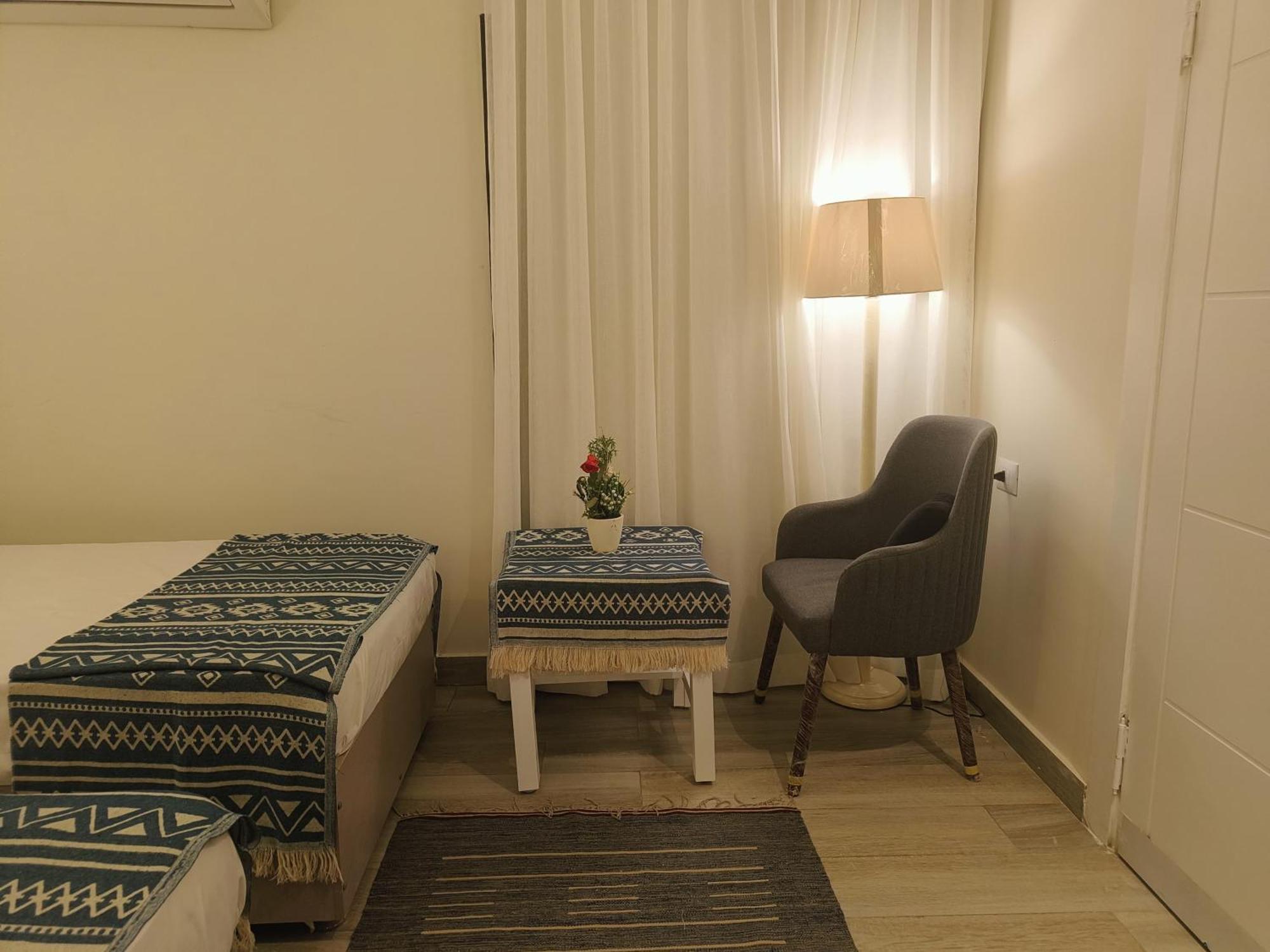 Maria Pyramids House Hotel Kafrat al Jabal Ngoại thất bức ảnh